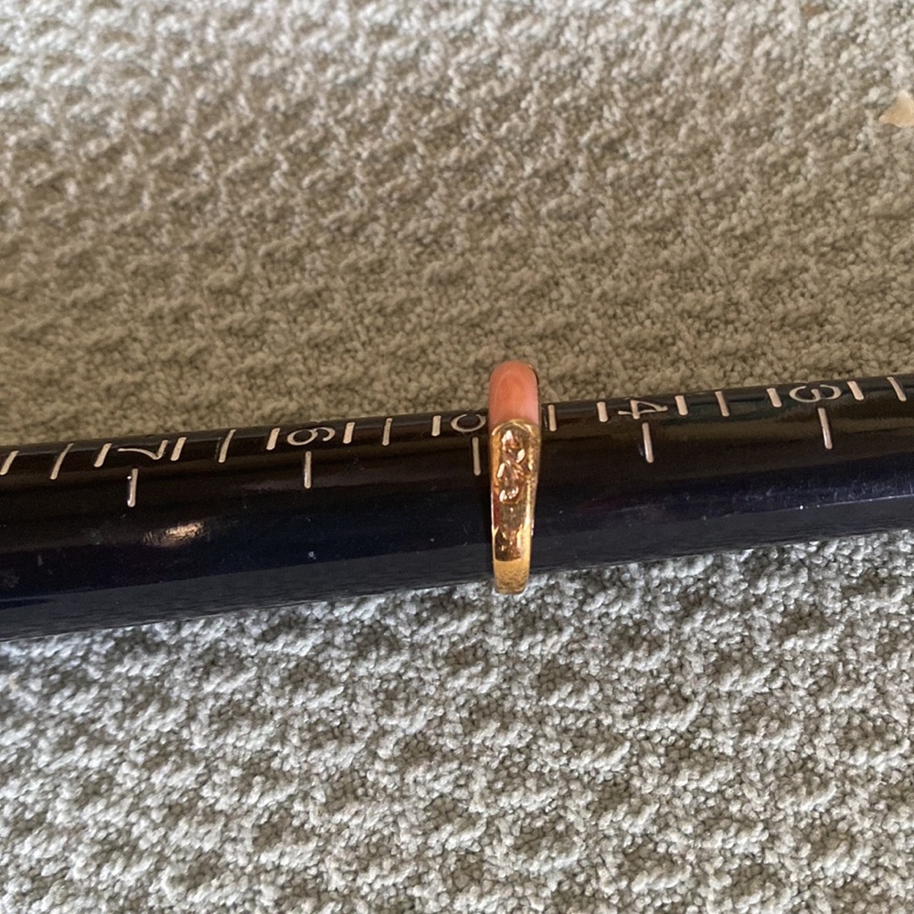 Size 5 Coral ring - Picture 2 of 7